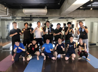 💪5分で脂肪を燃やす💪パーソナルトレーナーの格闘技HIIT