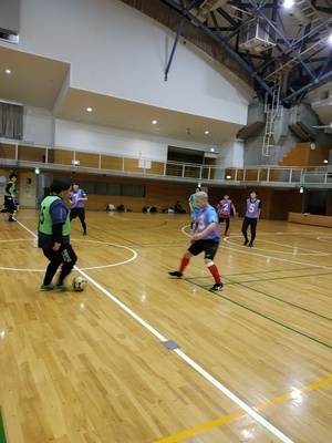 ギャラリー｜快適室内で初心者向けエンジョイフットサル Forza FC