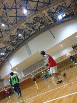 ギャラリー｜初心者さんが多数います！全員が楽しいフットサル！