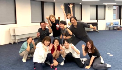 ギャラリー｜観る側から演じる側へ　期間限定劇団「座・大阪市民劇場」