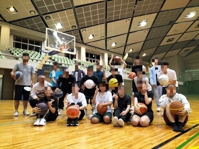 プロフィール｜🏀未経験〜初心者メイン🔰ゆるふわバスケサークル【ヒダリテハソエルダケ】「はじめてのバスケ」